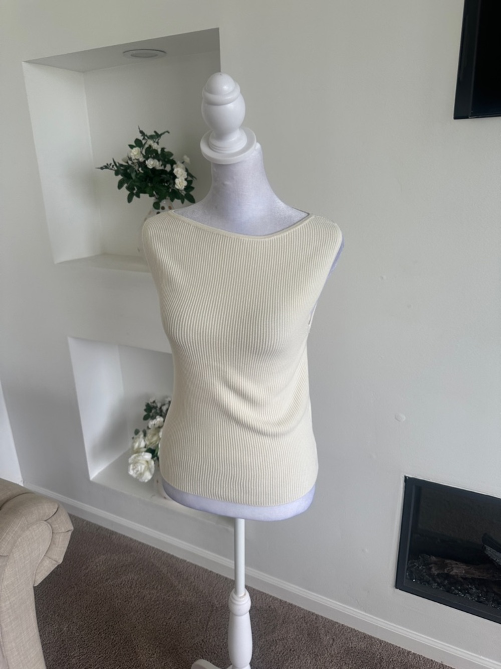 Abercrombie & Fitch Ribbed Sleeveless Knit Top in Ivory
